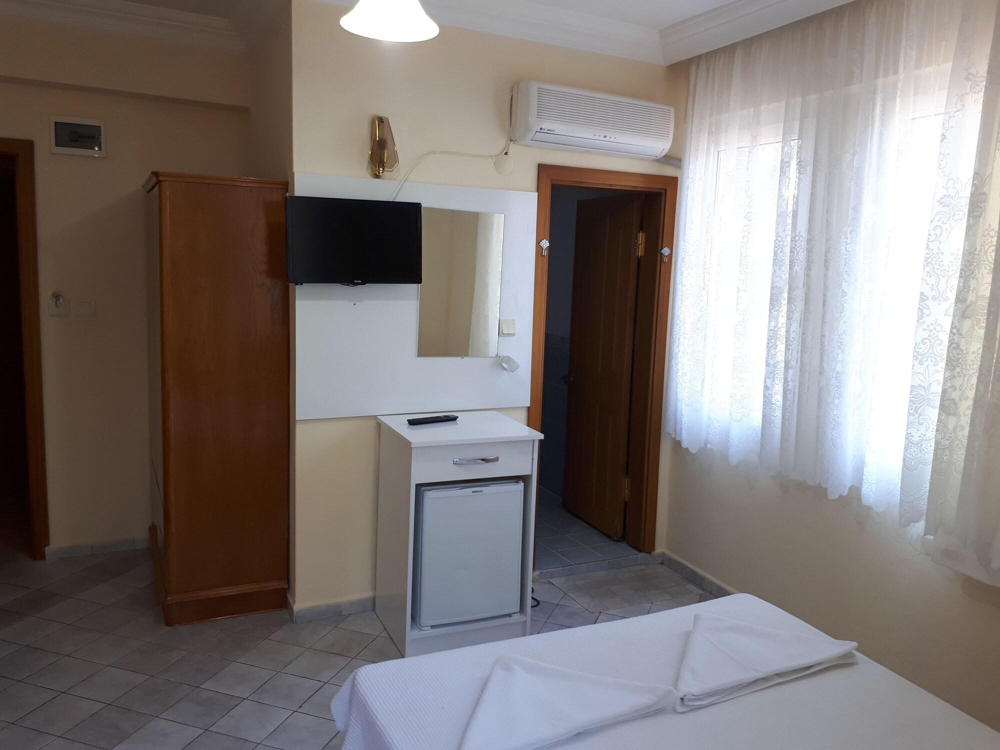 Everest Apart Hotel Oludeniz Exterior photo